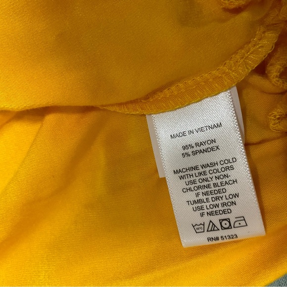 🌾 1 STATE Crop Top - Picture 8 of 8